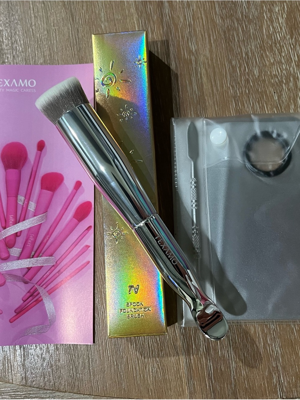 Awesome🤩Texamo Angled Foundation Brush – with silver spoon and mixing palette 🎨